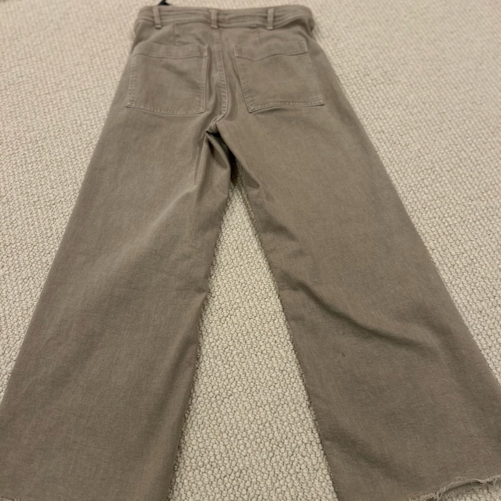 Zara jeans!!! Wide leg with frayed hems. Super stylish!